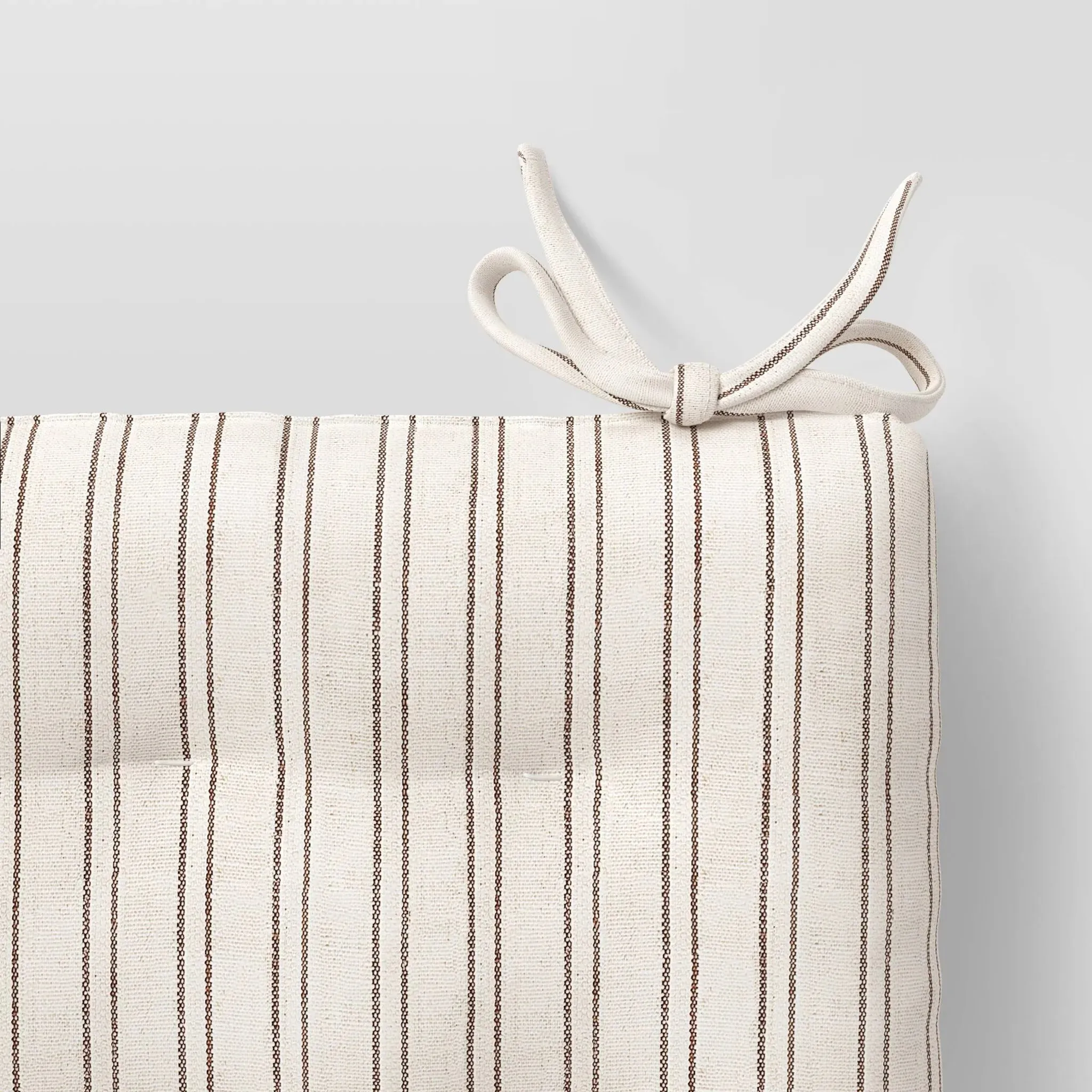 15"x15"x2.1"  Striped Chair Pad Black/Natural