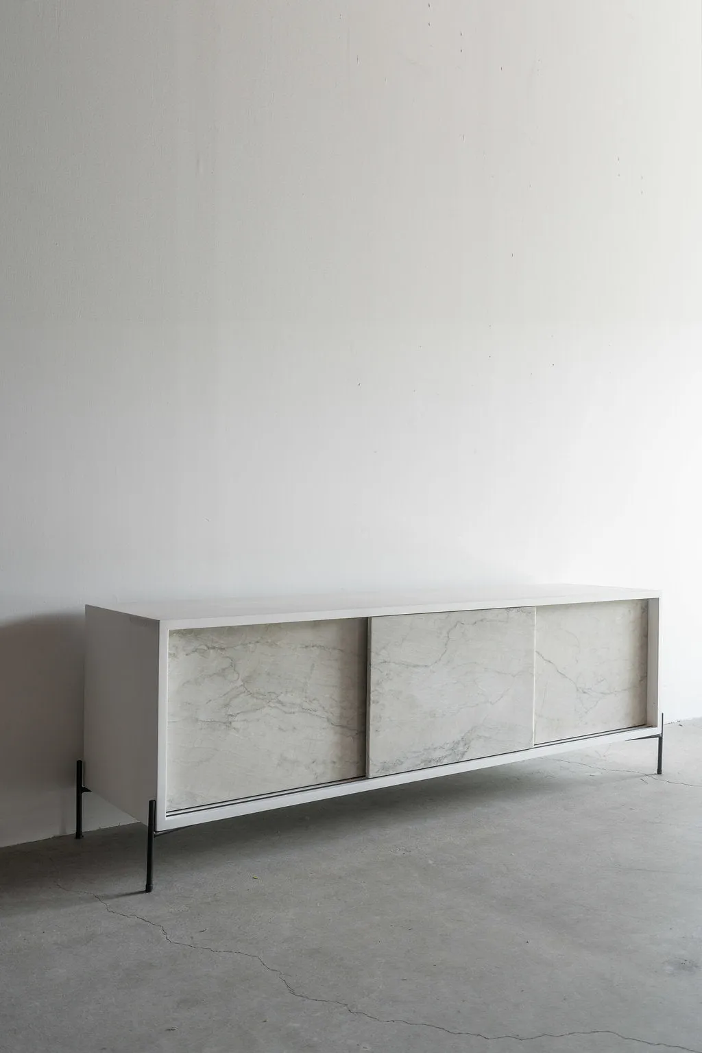 Granada Credenza