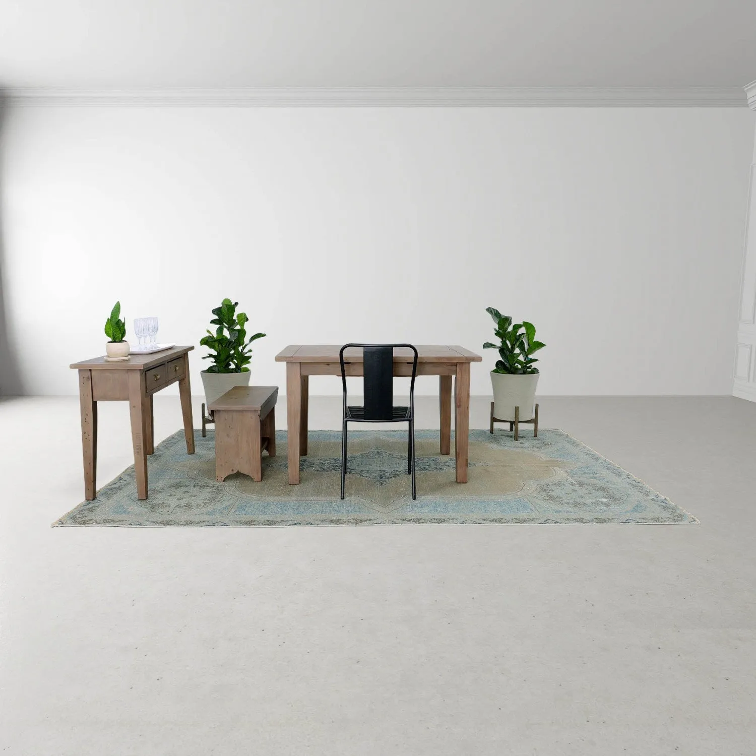Halvik Chair - Black - Set of Four
