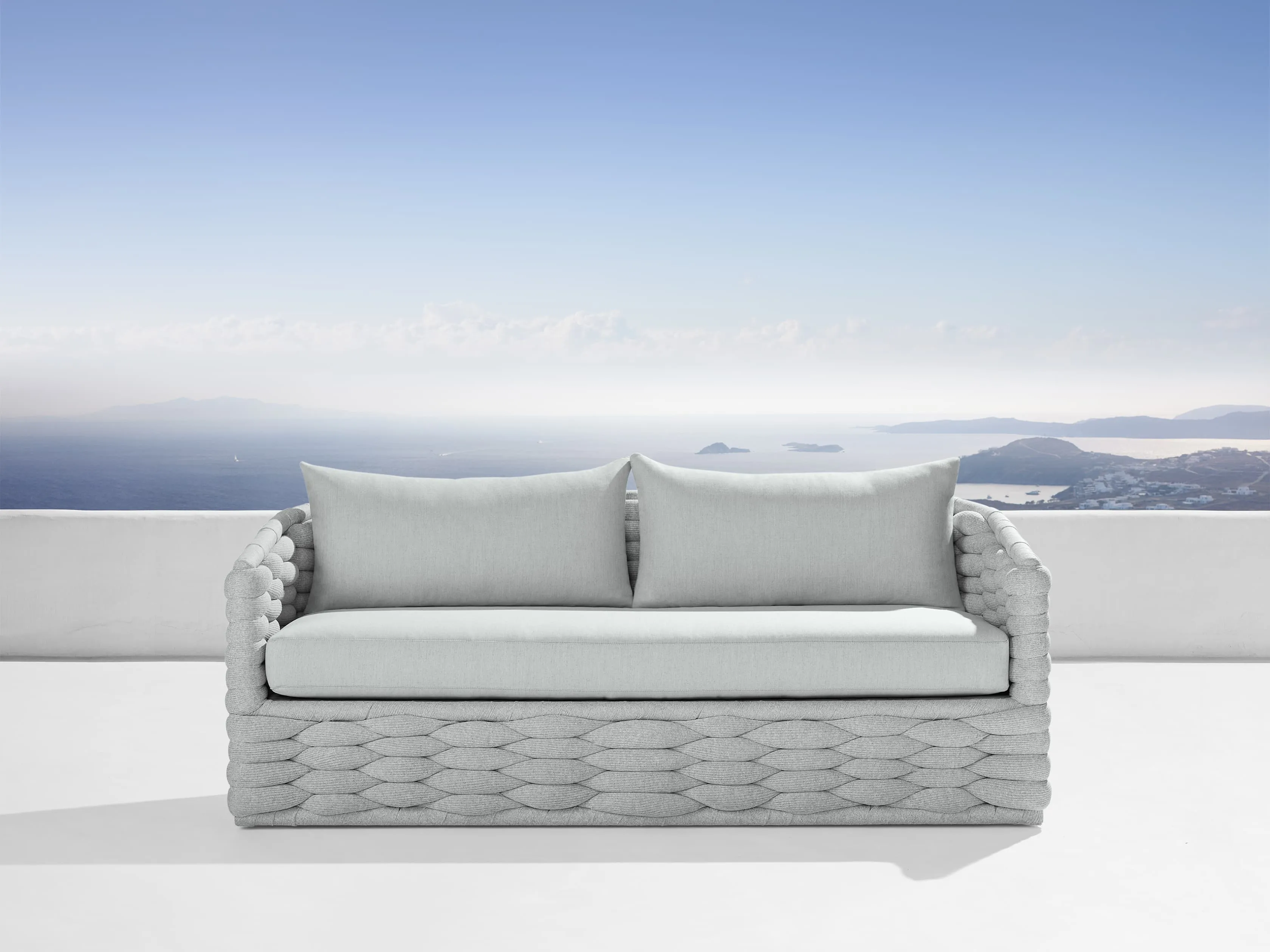 Melbourne Outdoor Sofa in Margate Tan